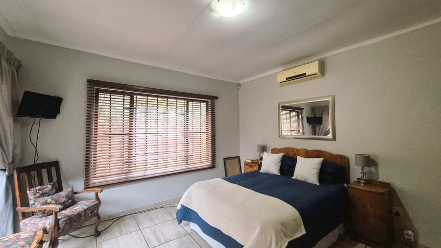 3 Bedroom Property for Sale in Mooivallei Park North West